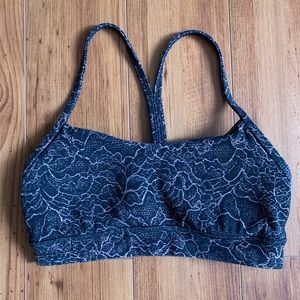 size 4 lululemon bra